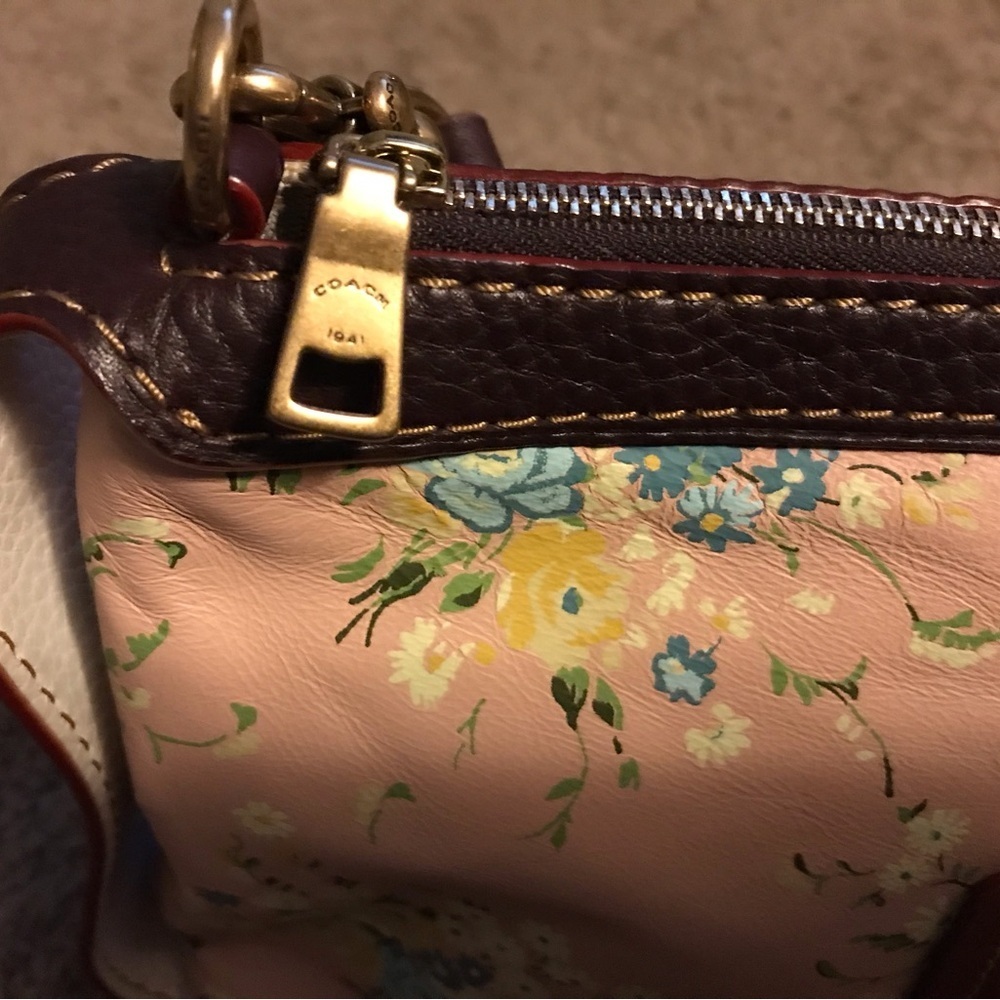Coach Floral Hobo Leather 39 insert - Picture 3 of 7